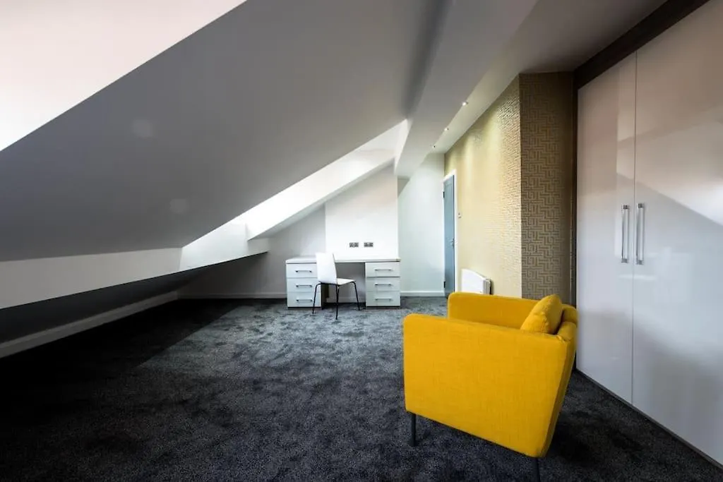 Blenheim Grand Theatre Retreat 2Br Apt Apartment Leeds   Leeds (West Yorkshire)